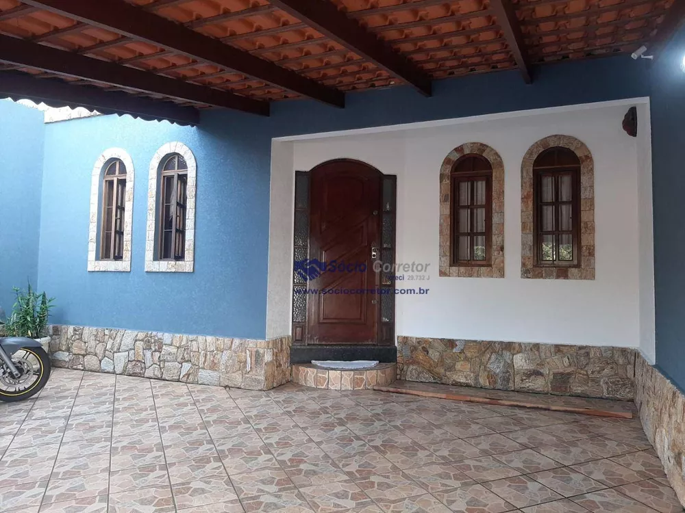 Sobrado à venda com 3 quartos, 168m² - Foto 1