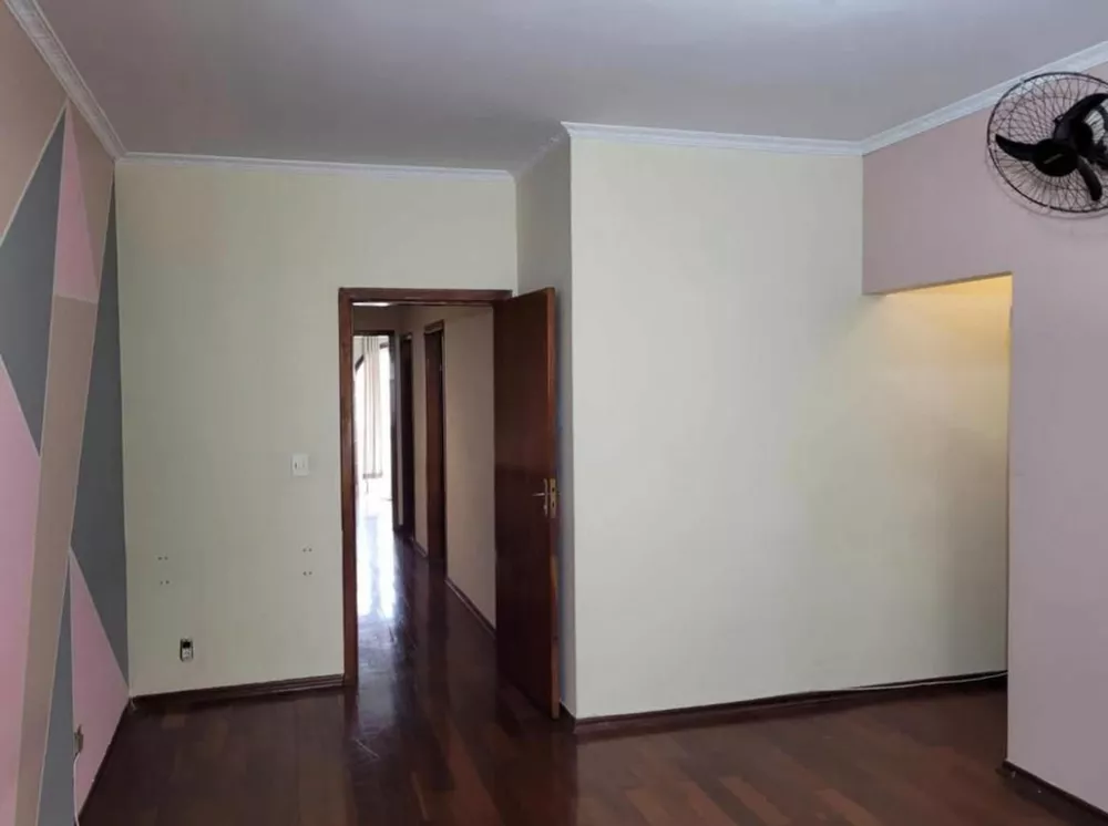 Sobrado à venda com 3 quartos, 250m² - Foto 4