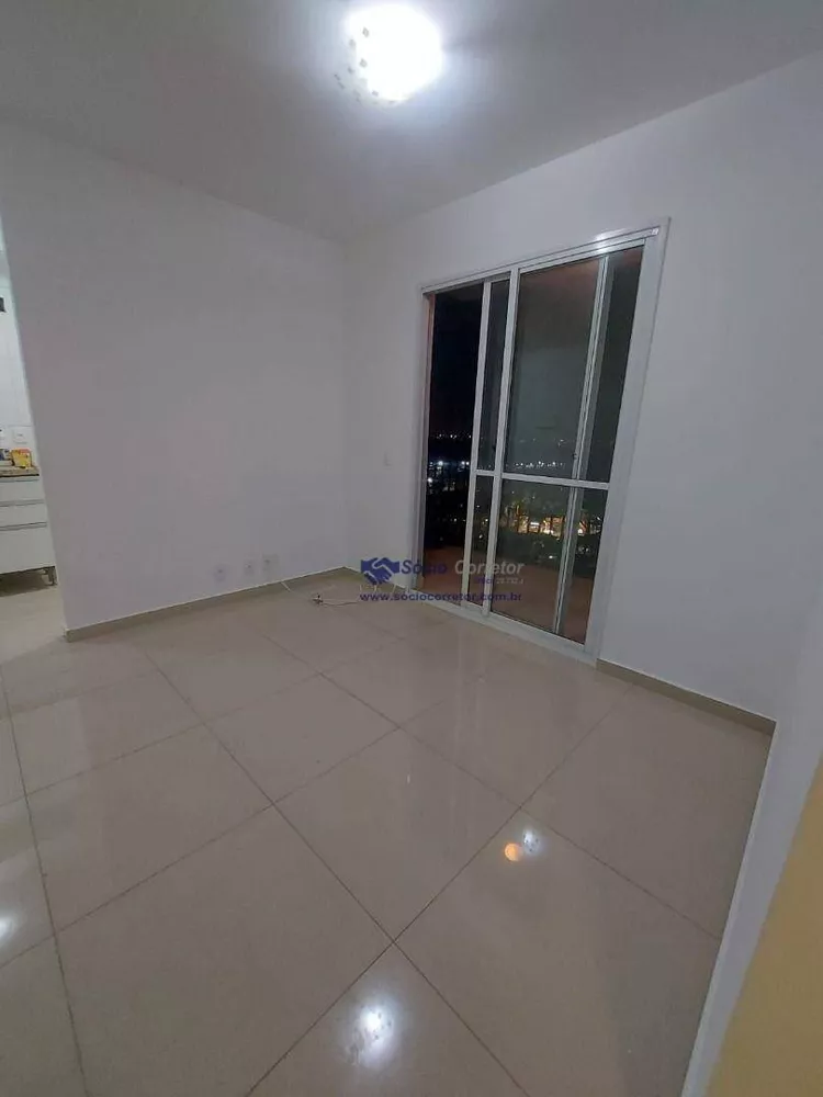 Apartamento para alugar com 3 quartos, 67m² - Foto 4