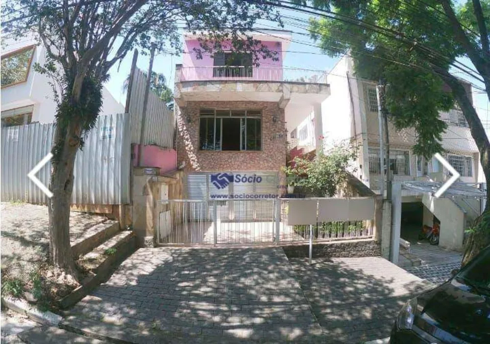 Sobrado à venda com 3 quartos, 222m² - Foto 1