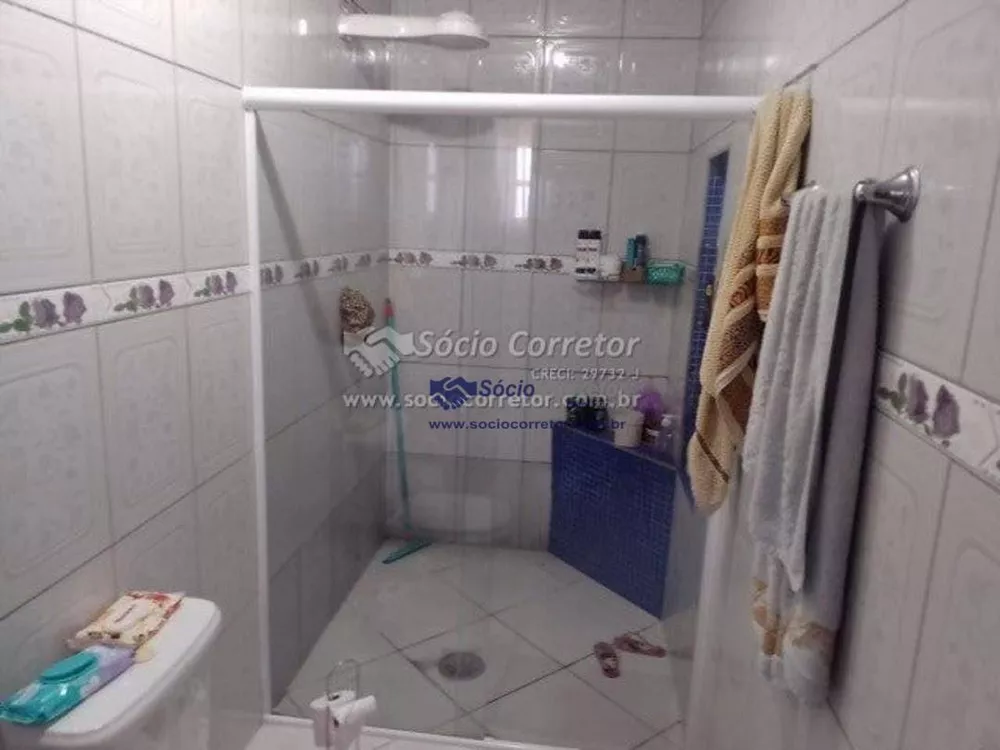 Casa à venda com 3 quartos, 248m² - Foto 4