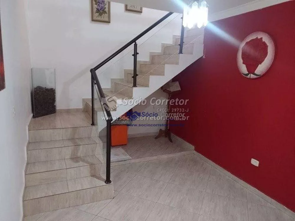 Casa à venda com 3 quartos, 248m² - Foto 11