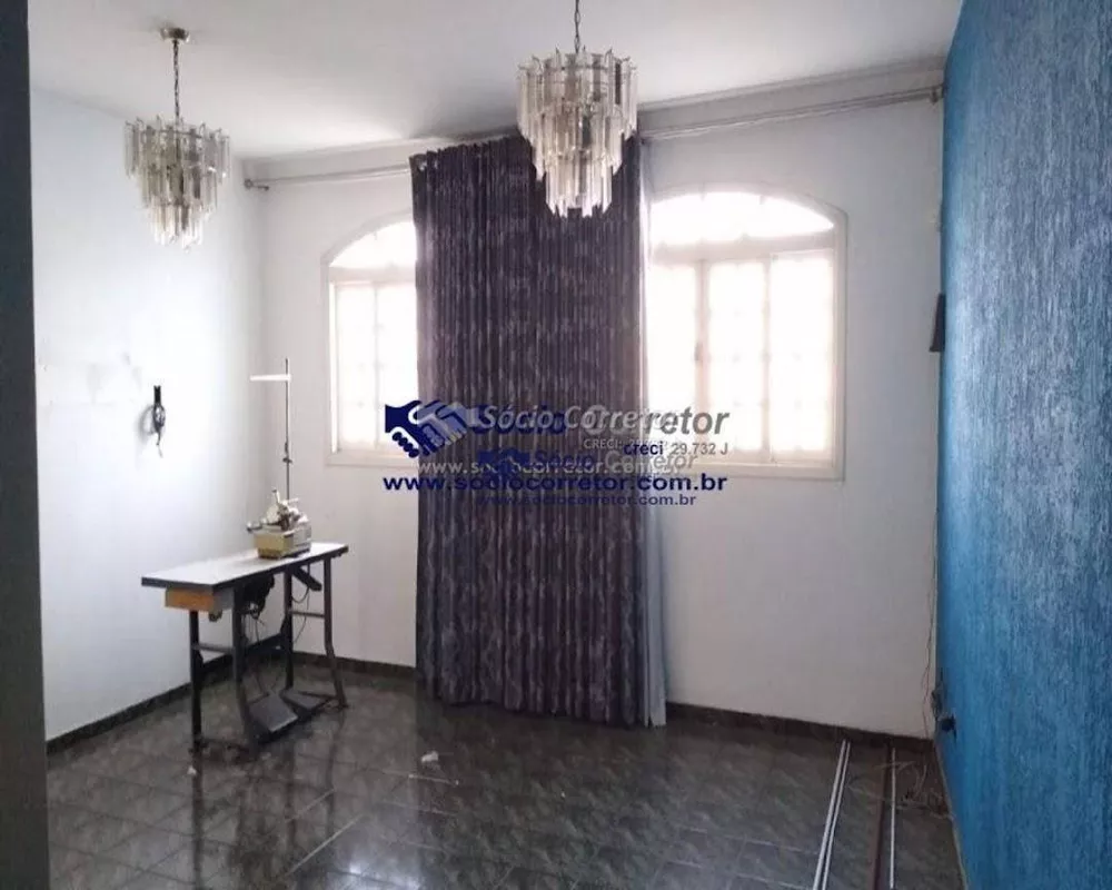 Casa à venda com 3 quartos, 120m² - Foto 1