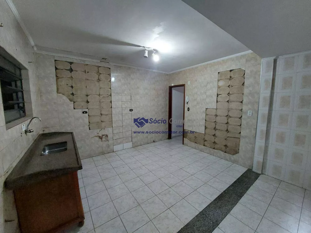 Sobrado à venda com 3 quartos, 243m² - Foto 8