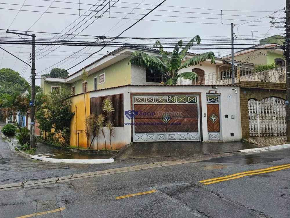 Sobrado à venda com 3 quartos, 151m² - Foto 2