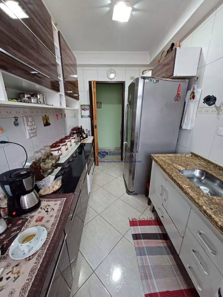 Apartamento à venda com 2 quartos, 60m² - Foto 10