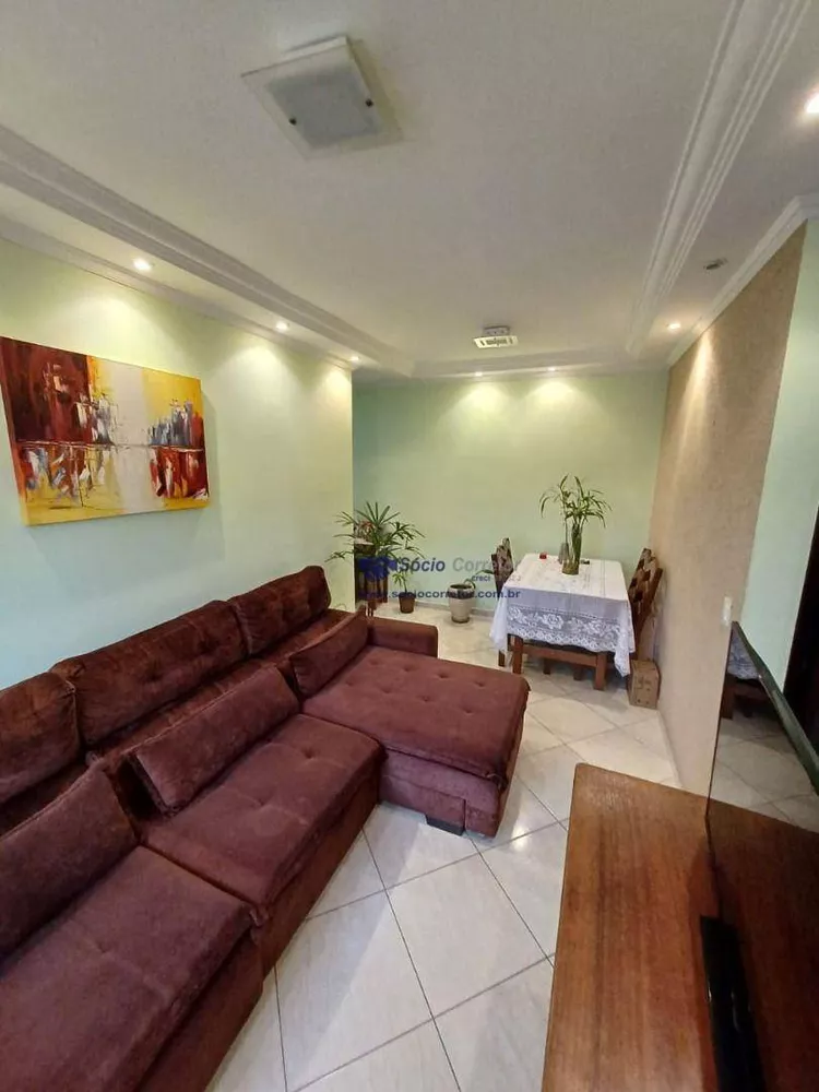 Apartamento à venda com 2 quartos, 60m² - Foto 2