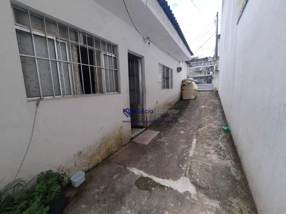 Casa à venda com 1 quarto, 100m² - Foto 2