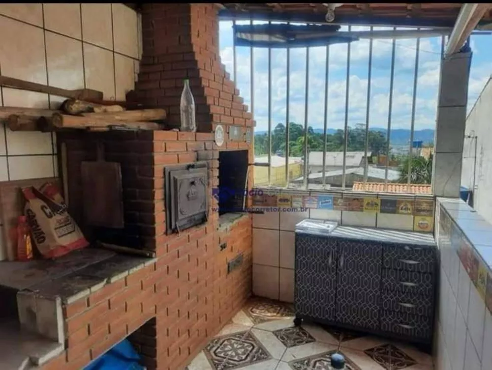 Sobrado à venda com 3 quartos, 210m² - Foto 1