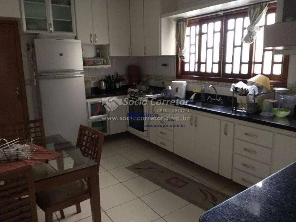 Sobrado, 3 quartos, 203 m² - Foto 2