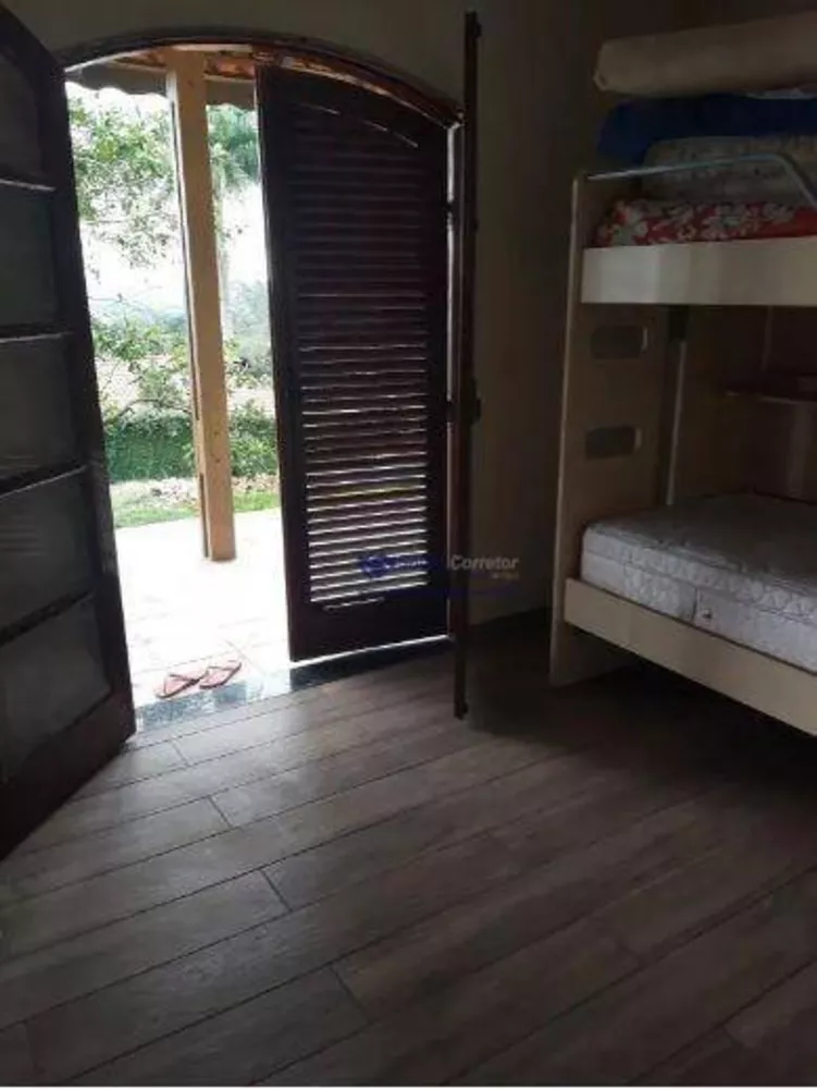 Chácara à venda com 3 quartos, 158m² - Foto 12