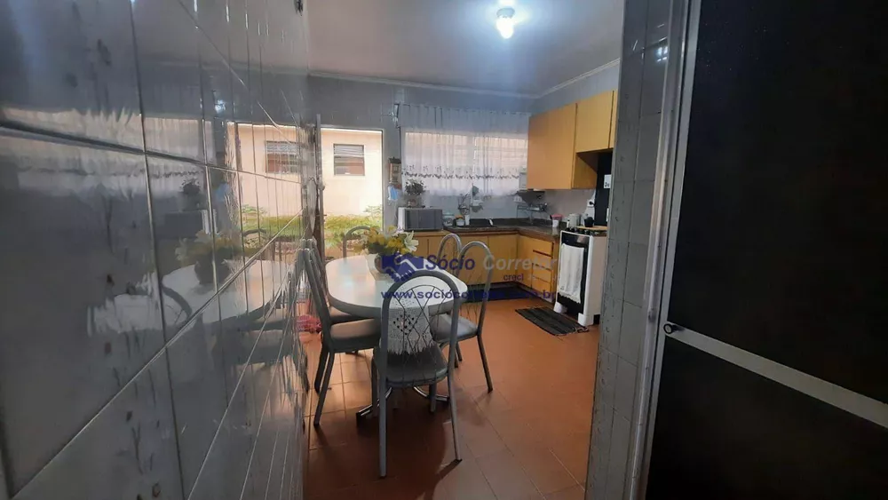 Sobrado à venda com 2 quartos, 111m² - Foto 2