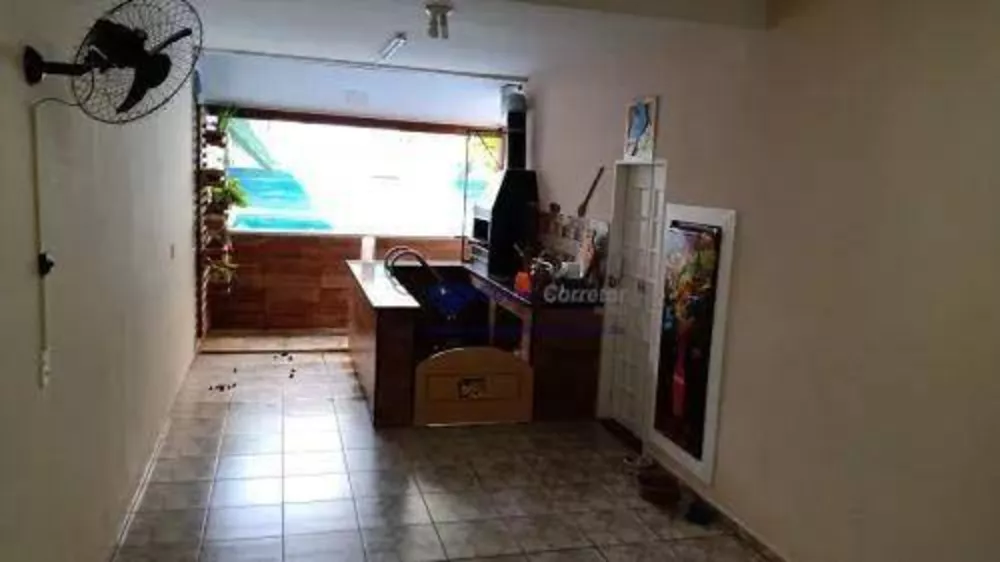 Sobrado à venda com 3 quartos, 290m² - Foto 2