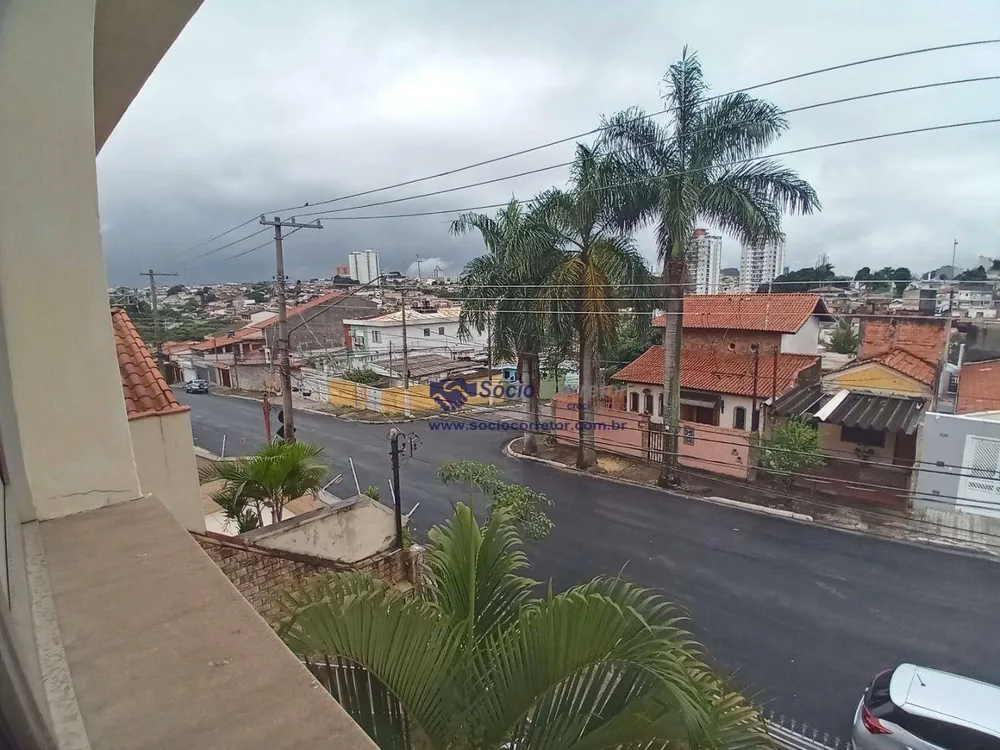 Sobrado, 3 quartos, 180 m² - Foto 1