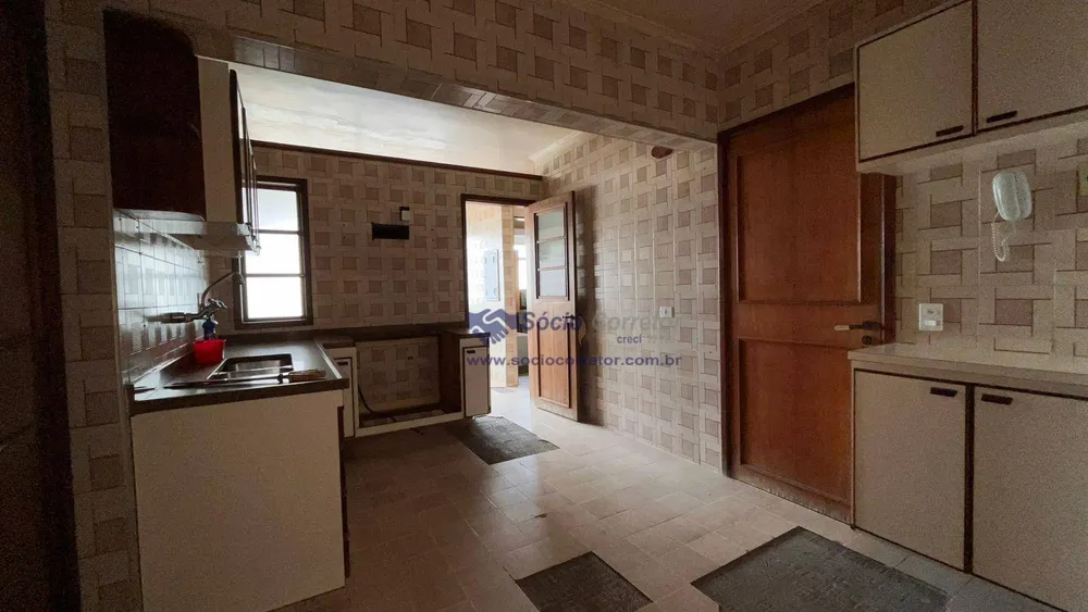 Apartamento, 3 quartos, 230 m² - Foto 1