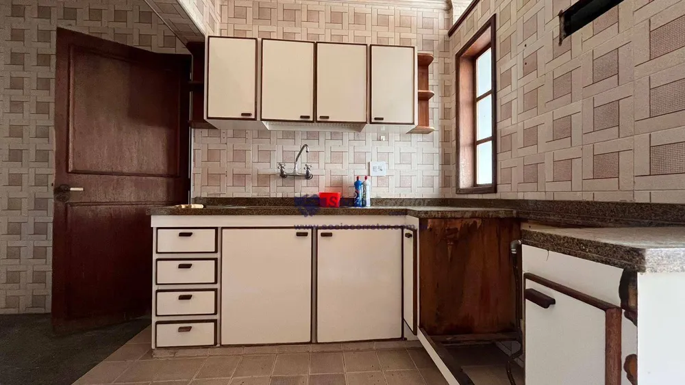 Apartamento, 3 quartos, 230 m² - Foto 1