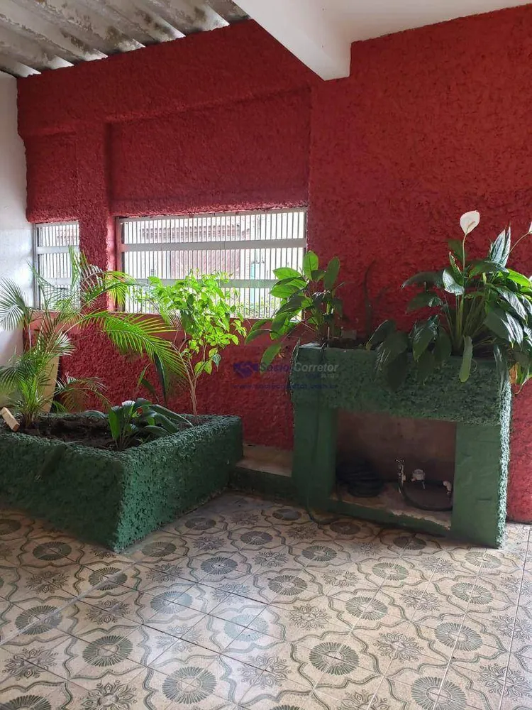 Sobrado, 3 quartos, 227 m² - Foto 2
