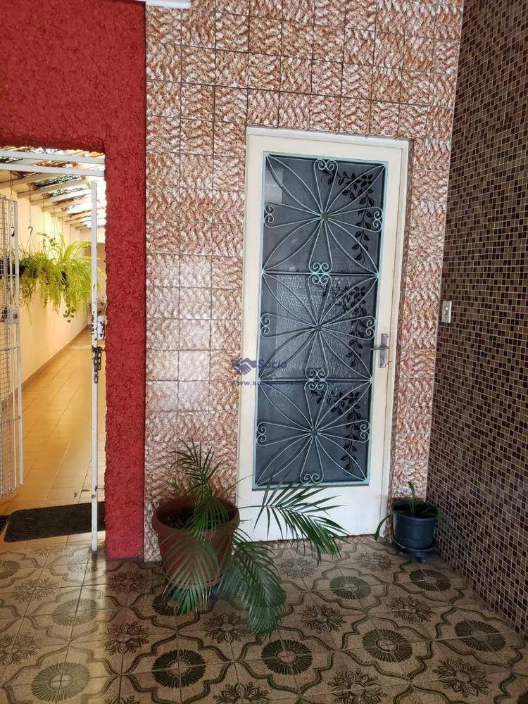 Sobrado, 3 quartos, 227 m² - Foto 4