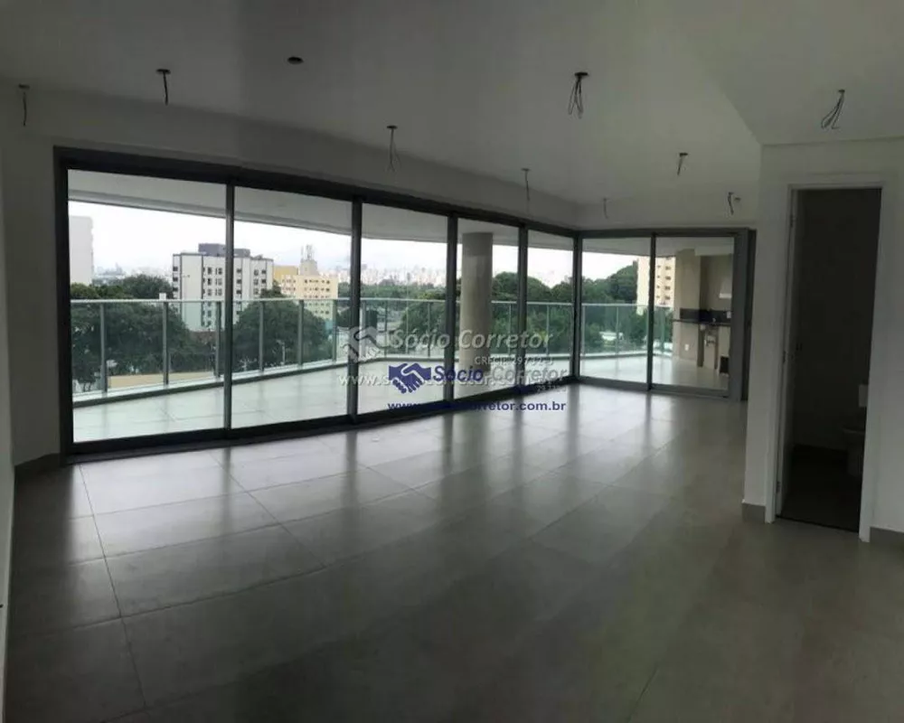 Apartamento à venda com 4 quartos, 265m² - Foto 1