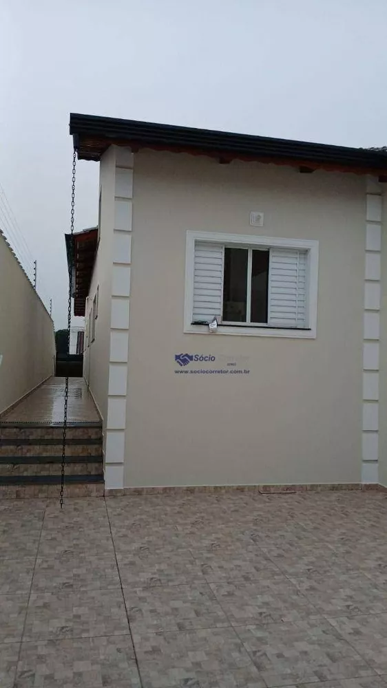 Casa à venda com 3 quartos, 89m² - Foto 2