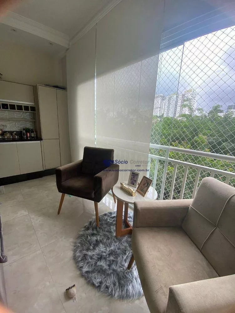 Apartamento à venda com 2 quartos, 62m² - Foto 2