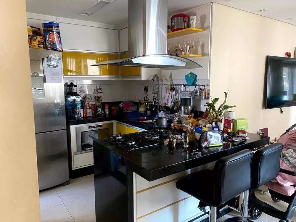 Apartamento à venda com 3 quartos, 64m² - Foto 1