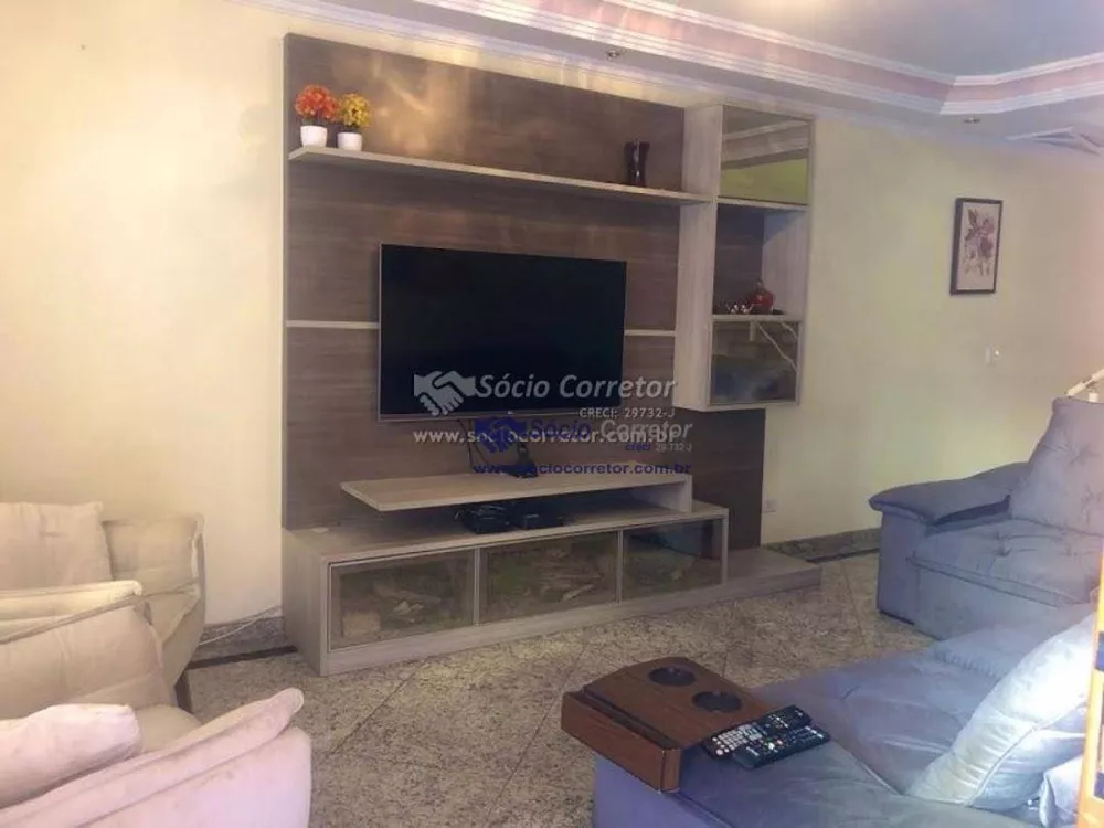 Casa à venda com 4 quartos, 205m² - Foto 4