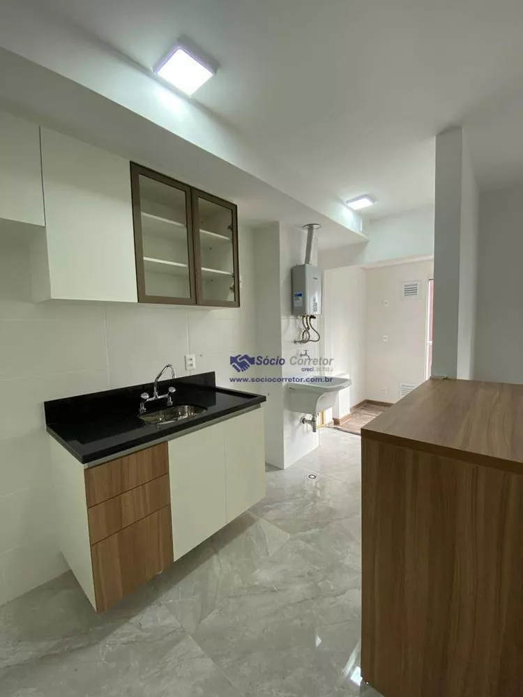 Apartamento à venda com 2 quartos, 68m² - Foto 4