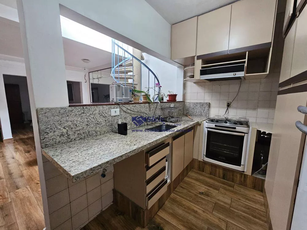 Sobrado à venda com 2 quartos, 164m² - Foto 2