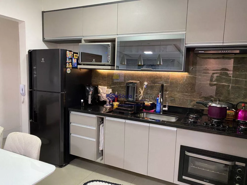 Apartamento à venda com 3 quartos, 72m² - Foto 4