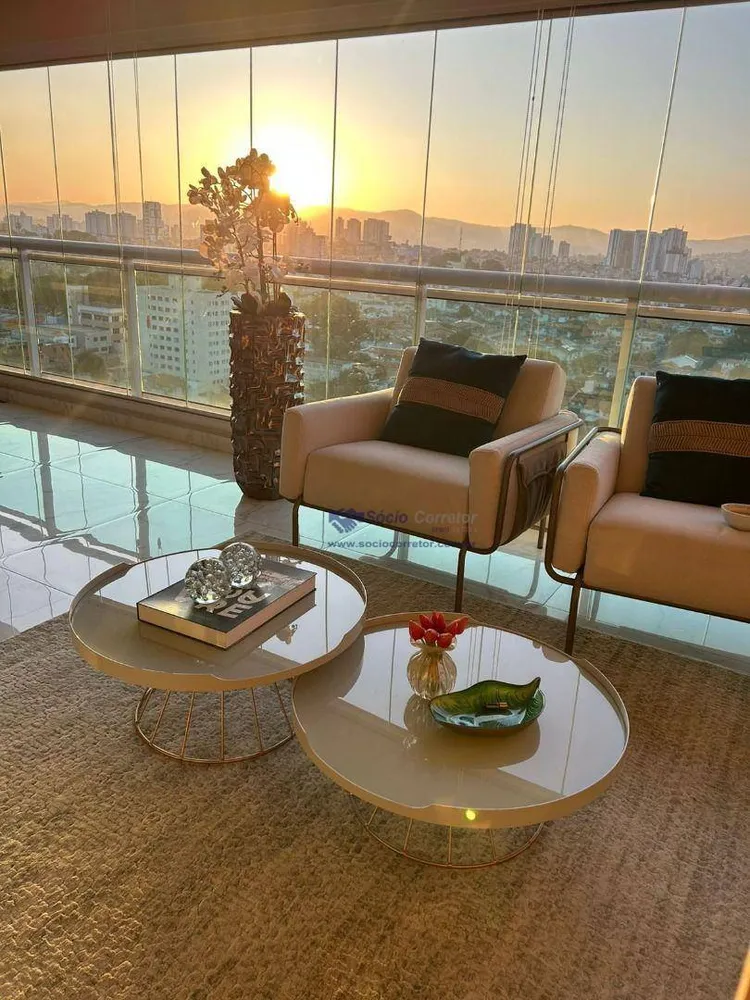 Apartamento, 3 quartos, 168 m² - Foto 1
