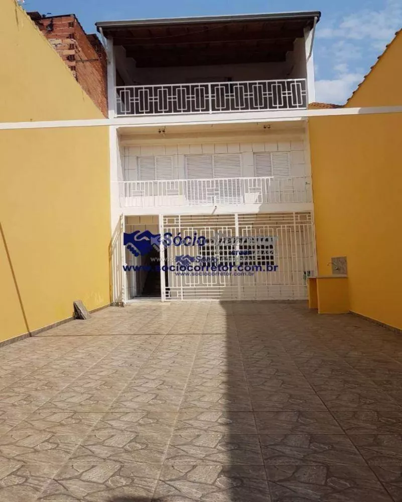 Sobrado à venda com 3 quartos, 155m² - Foto 1