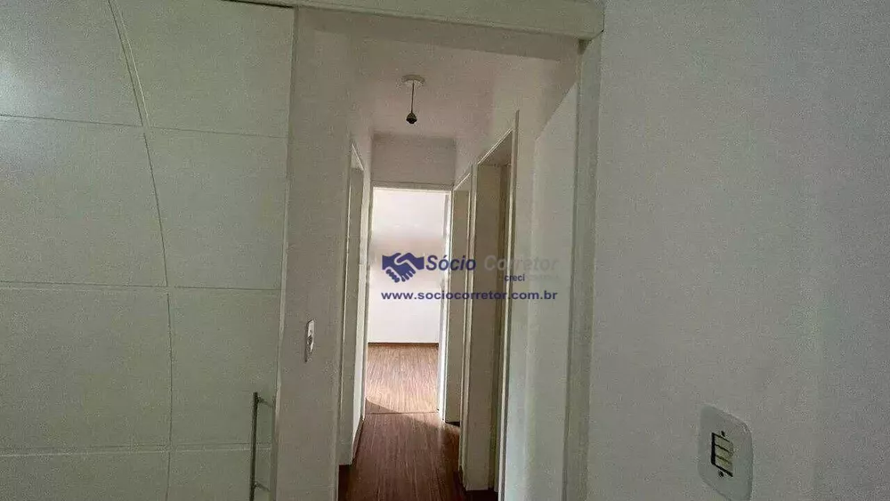 Apartamento à venda com 3 quartos, 64m² - Foto 2