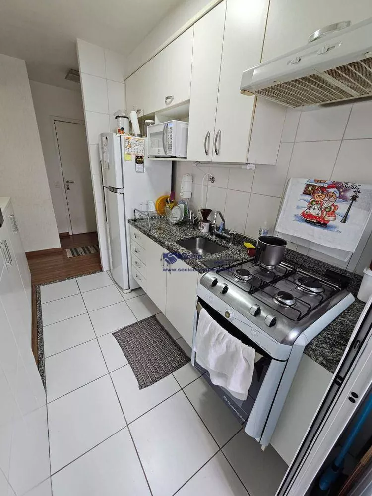 Apartamento à venda com 3 quartos, 70m² - Foto 3