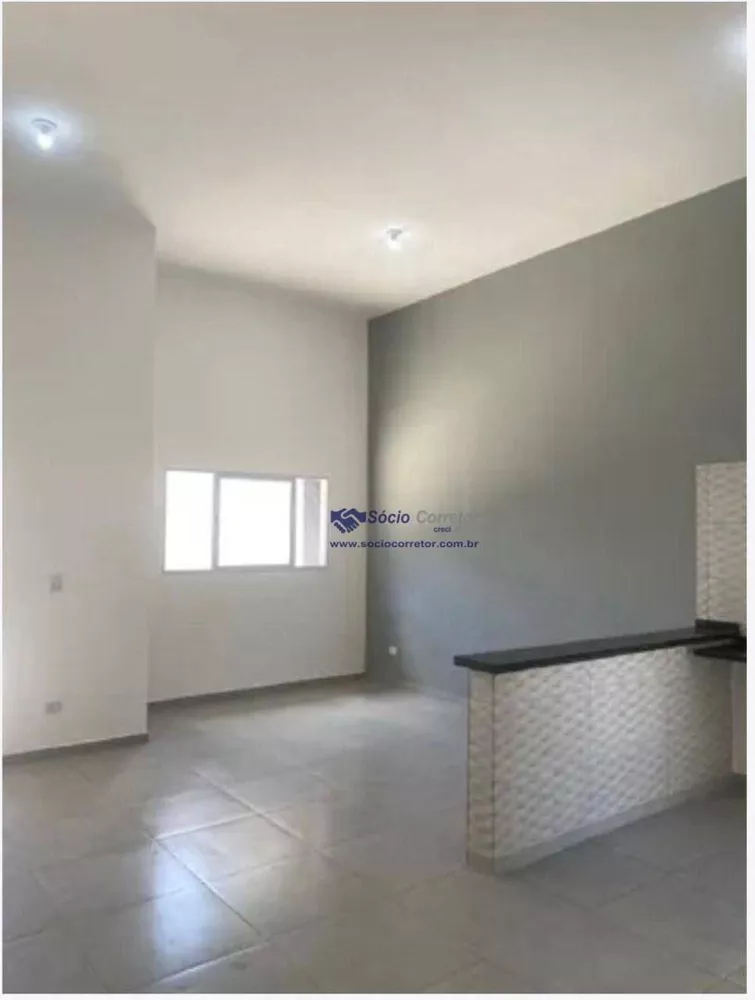 Casa à venda com 3 quartos, 83m² - Foto 4