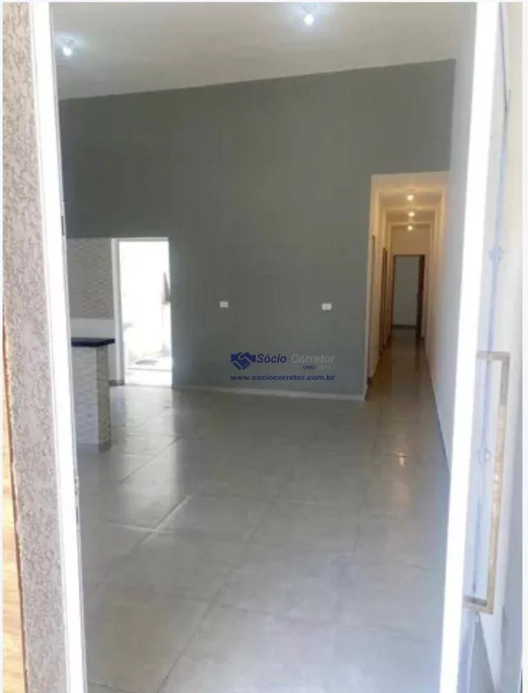 Casa à venda com 3 quartos, 83m² - Foto 3