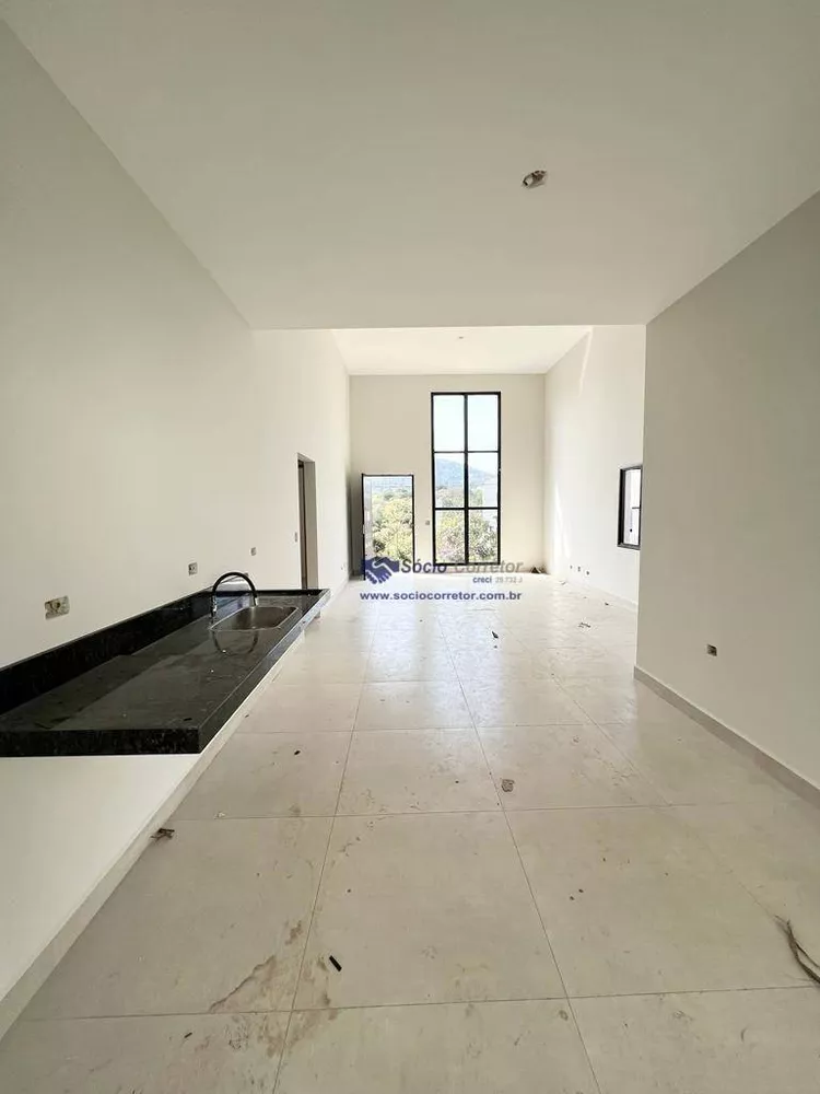 Casa à venda com 3 quartos, 138m² - Foto 7