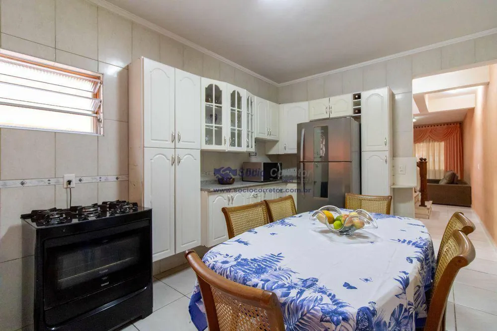 Sobrado, 4 quartos, 132 m² - Foto 1