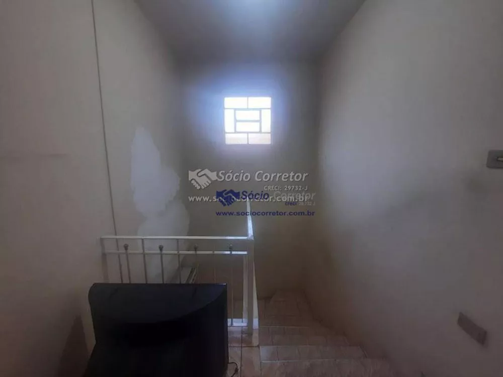 Sobrado à venda com 2 quartos, 369m² - Foto 10