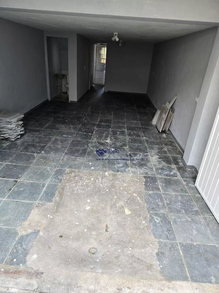 Sobrado à venda com 2 quartos, 174m² - Foto 2