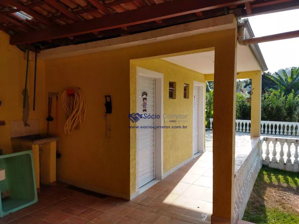 Chácara à venda com 4 quartos, 300m² - Foto 7