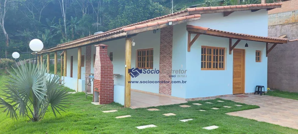 Chácara à venda com 2 quartos, 120m² - Foto 1