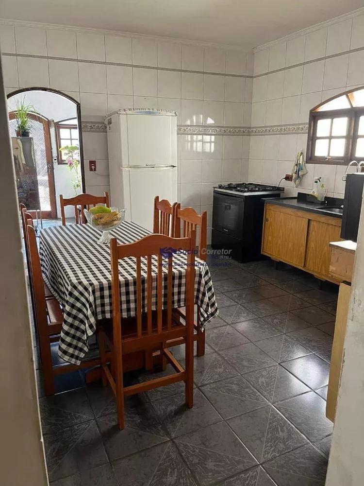 Casa à venda com 3 quartos, 98m² - Foto 14