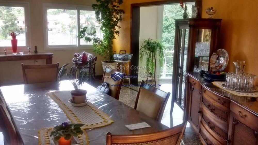 Casa de Condomínio à venda com 5 quartos, 570m² - Foto 1