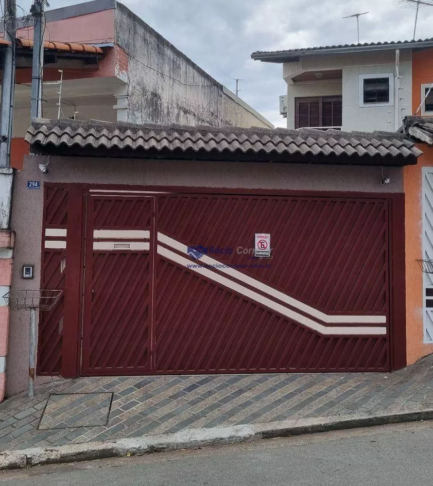 Sobrado à venda com 3 quartos, 150m² - Foto 2