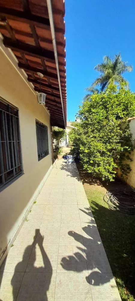 Casa à venda com 3 quartos, 260m² - Foto 7