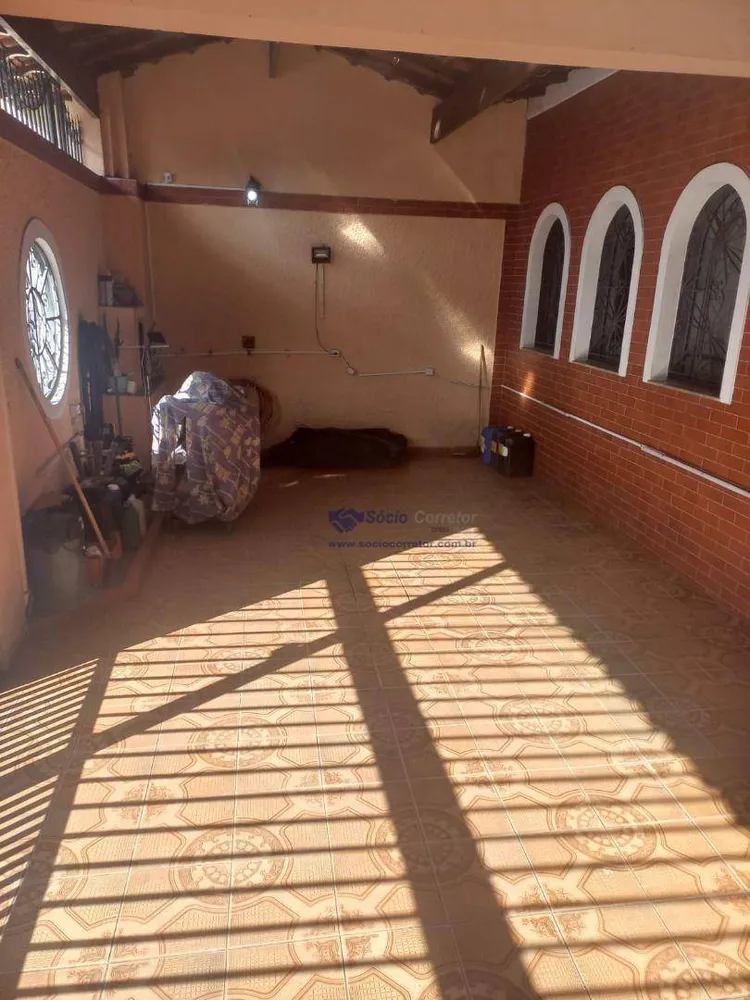 Casa, 3 quartos, 310 m² - Foto 1