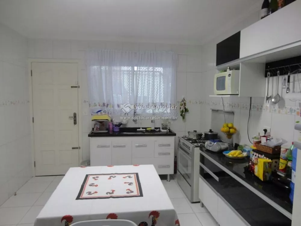 Sobrado à venda com 3 quartos, 150m² - Foto 1