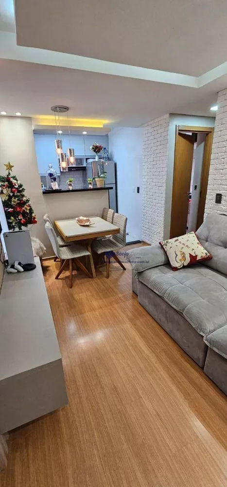 Apartamento à venda com 2 quartos, 38m² - Foto 2