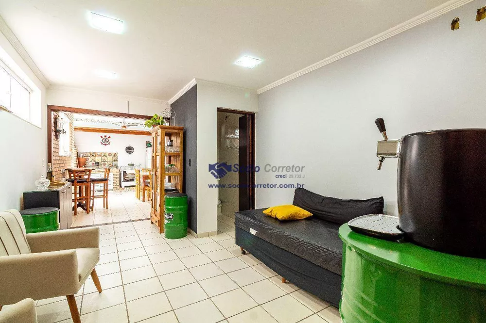 Casa à venda com 2 quartos, 135m² - Foto 1